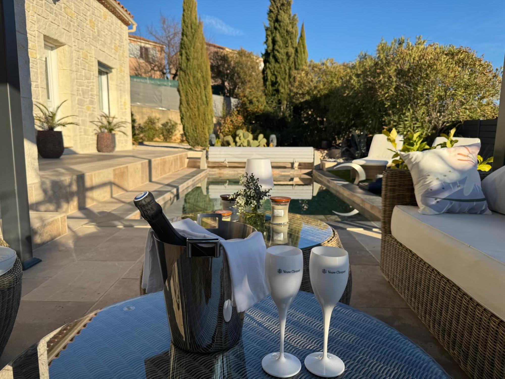 Casa Amor & Spa, Appartement Suite Jacuzzi & Piscine Chauffee